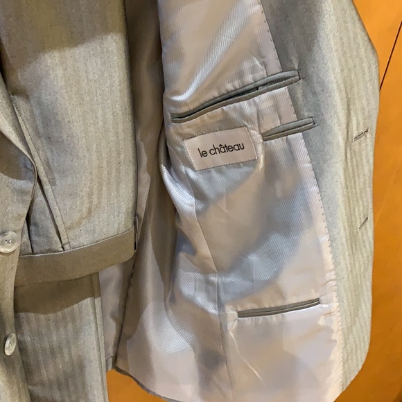 Men’s Le Chateau Premier Class Shiny Slim suit. - Picture 3 of 9